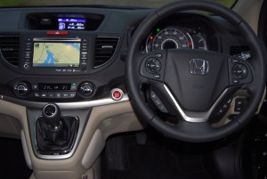 The Honda CR-V 2WD has loads of comfort, features and a great fit-n-finsh.