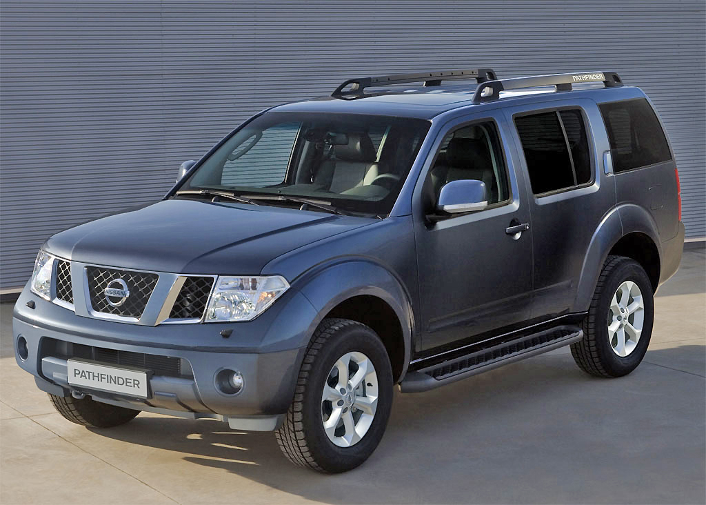 Striking in looks, and with top of the range power, the Nissan Pathfinder is one of the best seven-seater SUV vehicles.