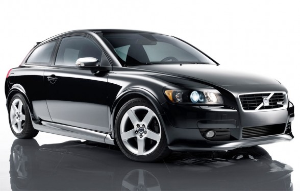 The Volvo C30 1.6D DRIVe looks smooth, but the shape is just one of the fuel-efficient features.