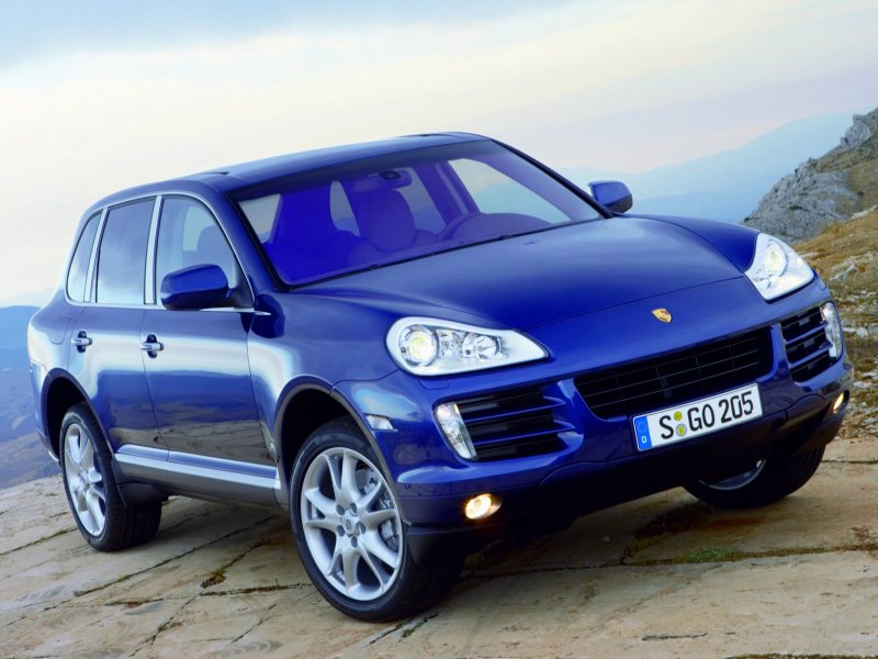 Stunning new looks have been added to freshen up the Porsche Cayenne models. There is added power aplenty, too.