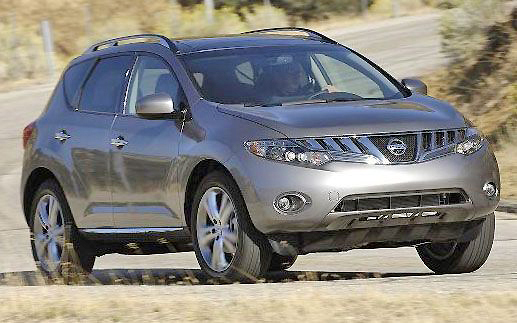 Smooth lines and a freshened up face make the 2011 Nissan Murano a nice, well-priced SUV contender.