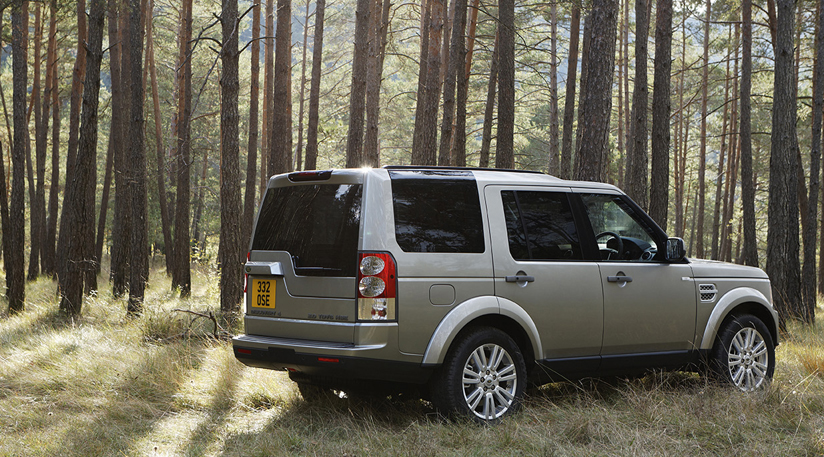 The Land Rover Discovery 4 in its true setting: the great outdoors.