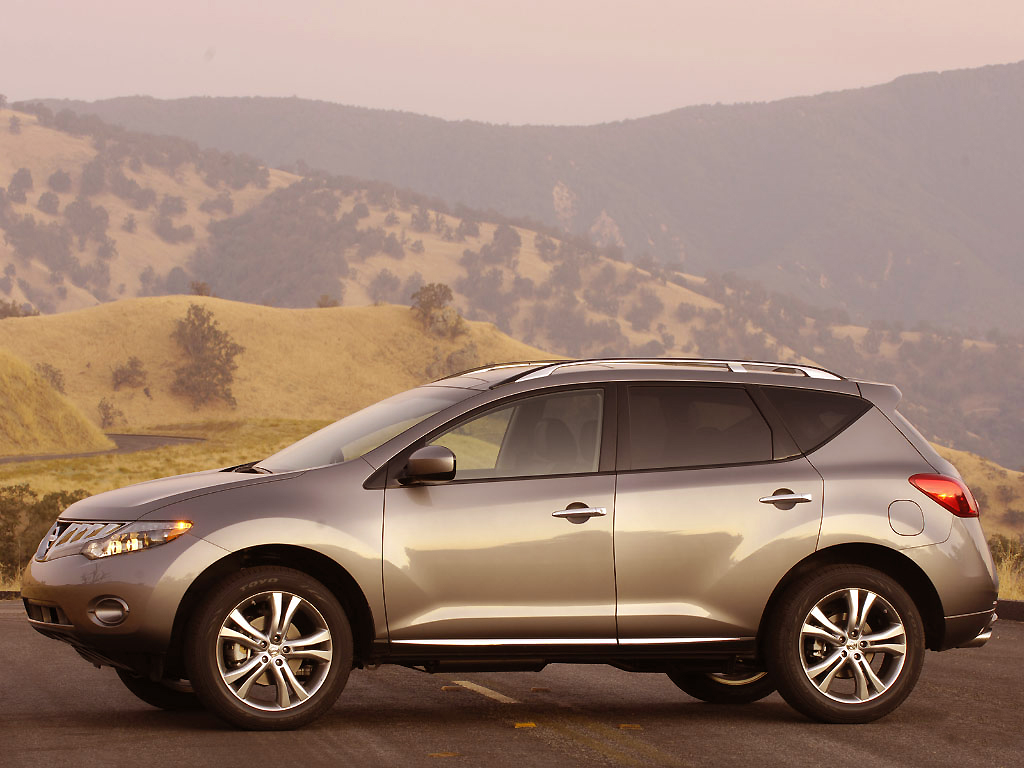 The Nissan Murano TI is ready to deliver the goods either on the tarmac or on the hills beyond.