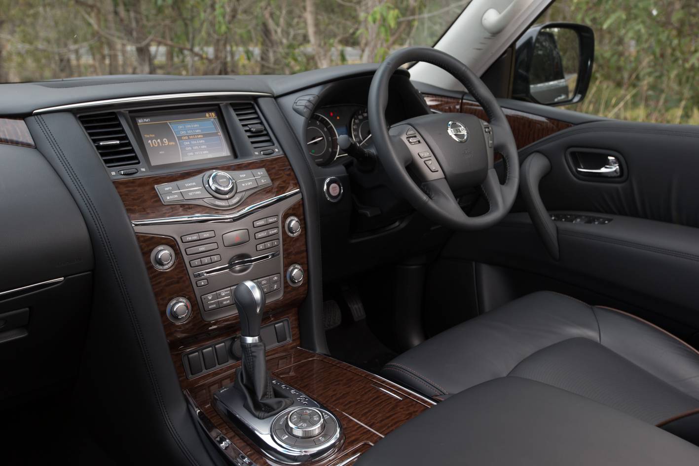 The new Nissan Patrol V8 models offer a fresh new interior design that provide gorgeous detailing and materials, particularly the Ti-L model.